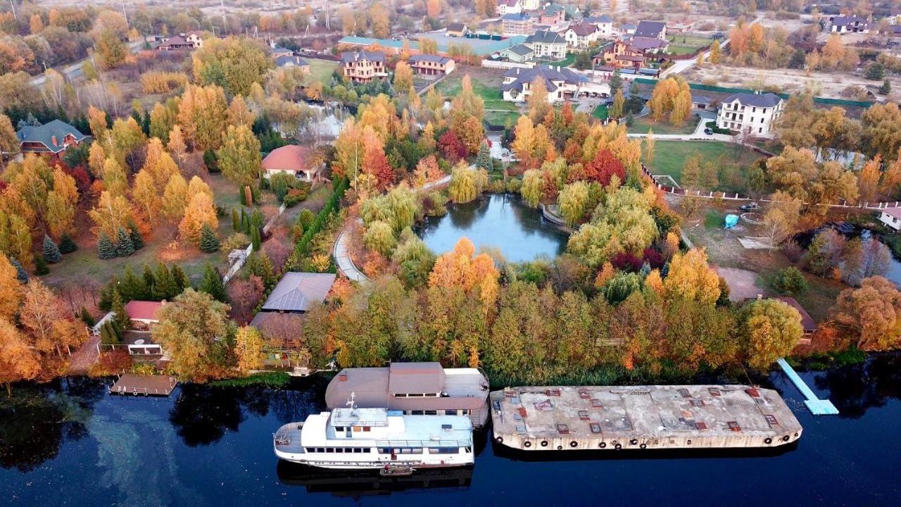 Villa On The River à Vishenki  Extérieur photo